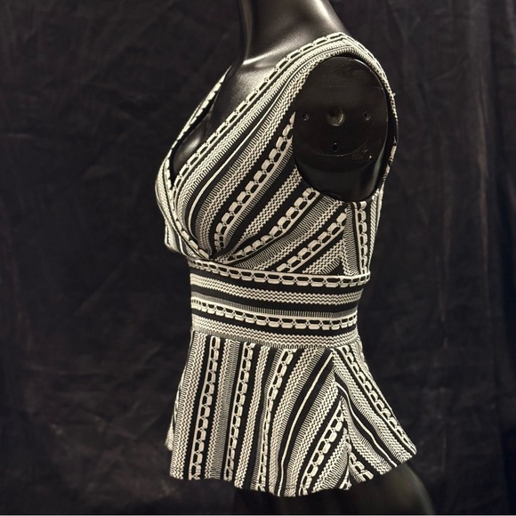 2/$20 Anthropologie Black and White Patterned Blouse - Picture 3 of 7